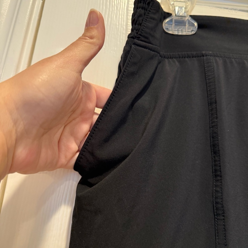 Athleta Pants Chelsea Utility Jogger Black Color Pull On Sz 6 - Picture 5 of 13